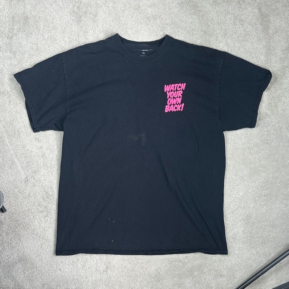 Fashion Nova Black Tee with Pink Graphic - Picture 1 of 3